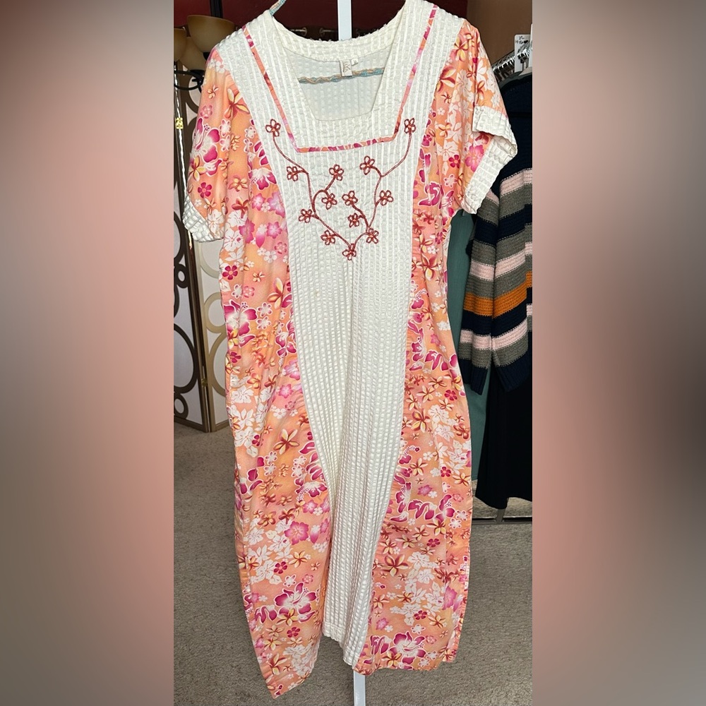 Vintage Floral Patio Dress Lounger Embroidered Hostess Muumuu M